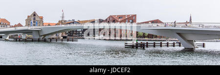 Innenhafen Brücke für Radfahrer und Fußgänger in Kopenhagen, Dänemark - 15. Juni 2017 Stockfoto