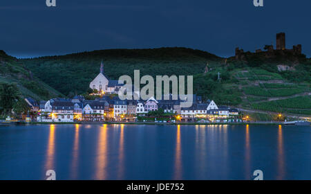 Blick auf Beilstein an der Mosel-Panorama. Stockfoto