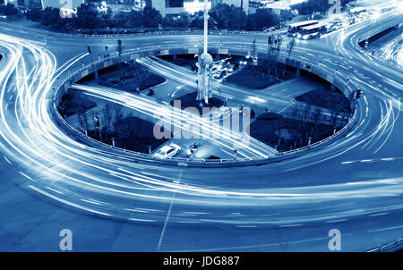 Überführung der leichte Wanderwege, schöne Kurven. Stockfoto