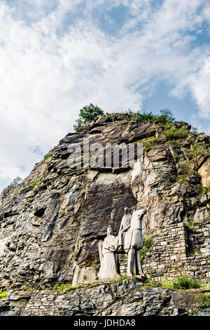 Denkmal von Richard Lionheart in der Nähe von Dürnstein, Wachau, Österreich; Denkmal von Richard Löwenherz Nahe Dürnstein Stockfoto