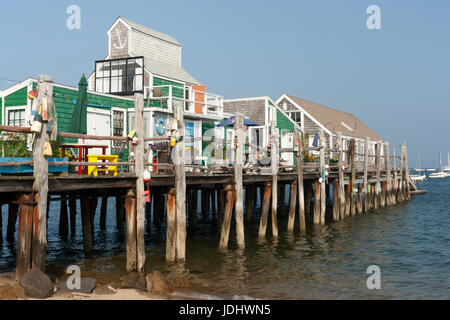 Captain Jack Wharf Eigentumswohnung Kabinen in Provincetown, Cape Cod, Massachusetts, USA. Stockfoto