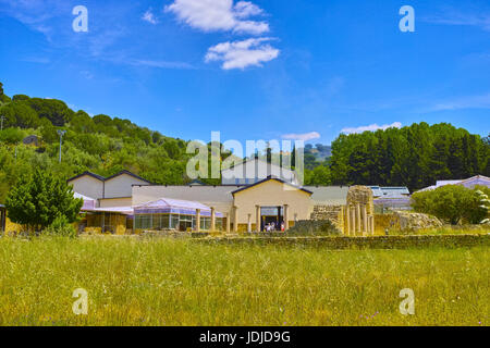 Landschaft in PIAZZA ARMERINA, Sizilien, 26. Mai 2017: Villa Romana del Casale, Piazza Armerina, Sicilia, Italien, UNESCO-Weltkulturerbe, Panorama vi Stockfoto