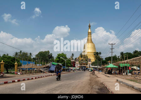 Shwemawdaw Pagode ist eine Stupa befindet sich in Bago, Myanmar. 114 m (374 ft) in der Höhe Stockfoto