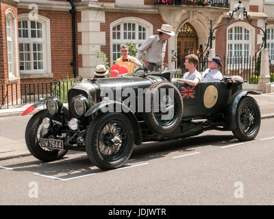 Str. Johns Holz Motor Pageant in Str. Johns Holz High Street London Vereinigtes Königreich 18.06.2017 Stockfoto