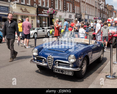 Str. Johns Holz Motor Pageant in Str. Johns Holz High Street London Vereinigtes Königreich 18.06.2017 Stockfoto