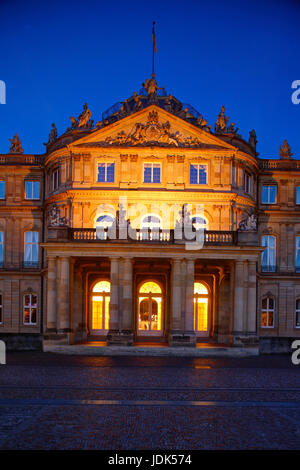 DEU, Deutschland, Stuttgart: Neues Schloss Abenddaemmerung | DEU, Deutschland, Stuttgart: Neuer Palast in der Abenddämmerung Stockfoto
