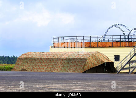 Zelten auf dem Militärlager Stockfoto