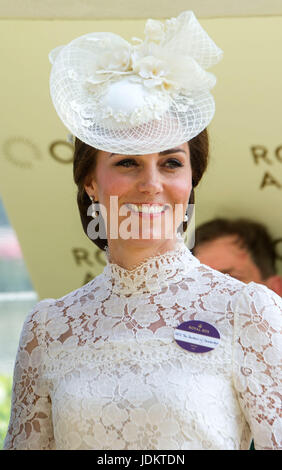 Ascot, Berkshire, UK. 20. Juni 2017. Herzogin von Cambridge in Royal Ascot 20. Juni 2017. Bildnachweis: John Beasley/Alamy Live-Nachrichten Stockfoto