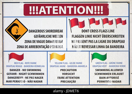 Multi-Sprache schwimmen Warnung Zeichen, Boa Vista, Kap Verde Stockfoto