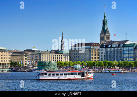 Alster Dampfer an der Binnenalster in Hamburg, Deutschland, Europa, Alsterdampfer Auf der Binnenalster in Hamburg, Deutschland, Europa Stockfoto