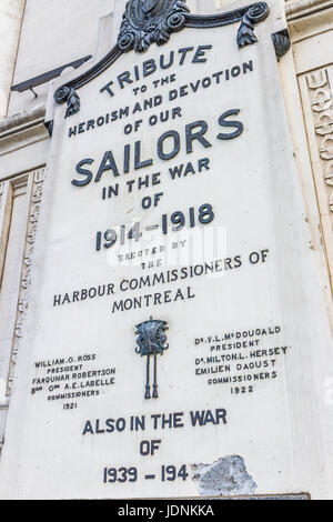 Montreal, Kanada - 27. Mai 2017: Nahaufnahme der Uhrturm im alten Hafengebiet als Hommage an Seeleute in Stadt Quebec Region im sonnigen Sommer da anmelden Stockfoto