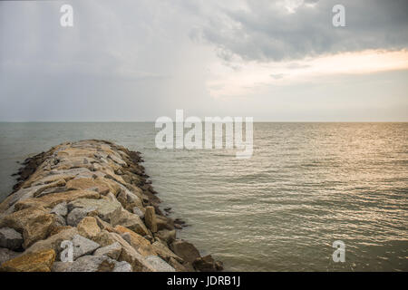 Wellenbrecher Stockfoto