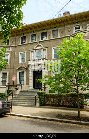 Botschaft der Republik Bulgarien, Dimitar Peschew Plaza, 1621 22nd Street NW, Washington DC Stockfoto