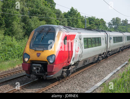 Virgin Voyager express Personenzug Stockfoto