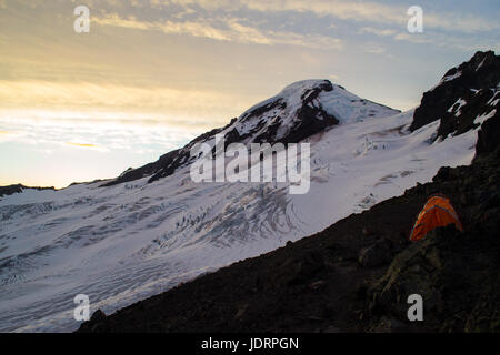 Camping an den Hängen des Mount Baker Stockfoto