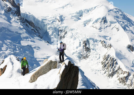 Zwei Bergsteiger, Chamonix, Frankreich Stockfoto