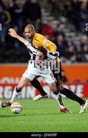 JONATHAN GREENING & CALEB FOLA Rumpf V WEST Bromwich KC STADIUM HULL ENGLAND 12. Januar 2008 Stockfoto