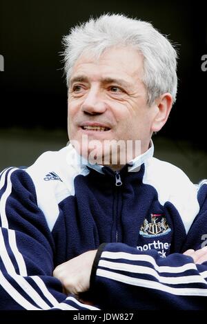 KEVIN KEEGAN NEWCASTLE UNITED FC MANAGER ST JAMES PARK NEWCASTLE ENGLAND 3. Februar 2008 Stockfoto