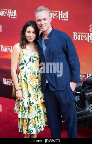 Gary Kemp und Lauren Barber bei Bat out of Hell - das Musical, drücken Sie die Nacht im Londoner Coliseum - 20. Juni 2017 Stockfoto