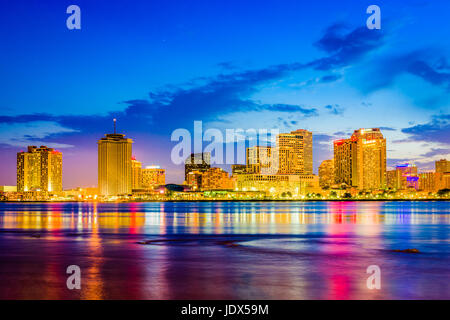 Skyline von New Orleans, Louisiana, USA am Mississippi. Stockfoto