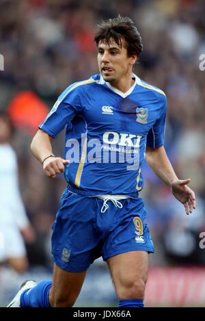 MILAN BAROS PORTSMOUTH FC REEBOK STADIUM BOLTON ENGLAND 9. Februar 2008 Stockfoto