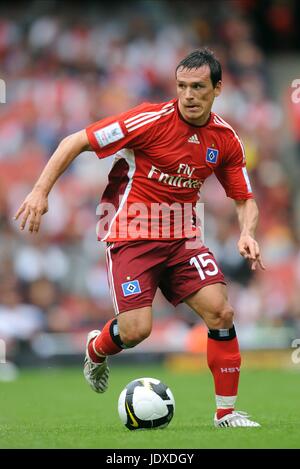 PIOTR TROCHOWSKI Hamburger SV EMIRATES Stadion LONDON ENGLAND 3. August 2008 Stockfoto