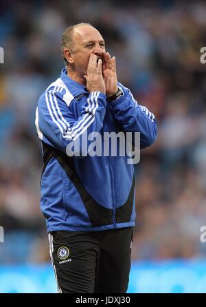 LUIZ FELIPE SCOLARI CHELSEA MANAGER CITY OF MANCHESTER STADIUM MANCHESTER ENGLAND 13. September 2008 Stockfoto