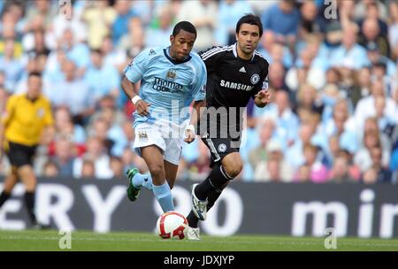 ROBINHO & DECO MANCHESTER CITY V CHELSEA CITY OF MANCHESTER STADIUM MANCHESTER ENGLAND 13. September 2008 Stockfoto