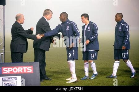 AFOBE THORNE BERAHINO WICKHAM SKY Sport Sieg Schild 2008 SINCIL BANK LINCOLN ENGLAND 28 November 2008 Stockfoto