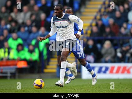 FABRICE MUAMBA BOLTON WANDERERS FC REEBOK STADIUM BOLTON ENGLAND 6. Dezember 2008 Stockfoto