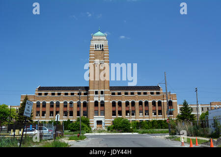 Verlassene ehemalige American Motors Corporation Hauptsitz Stockfoto