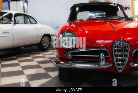 RIMINI, Italien - Februar 12, 2017: italienische Oldtimer Alfa Romeo Giulietta Spider 1600 (1964) Stockfoto