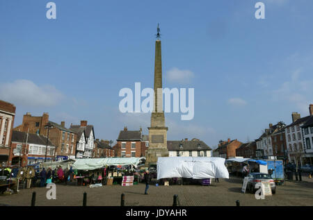 Ripon Platz am Markttag Stockfoto