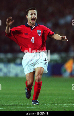 DENNIS WISE ENGLAND & CHELSEA FC 23. Februar 2000 Stockfoto