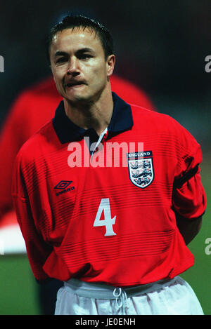 DENNIS WISE ENGLAND & CHELSEA FC 23. Februar 2000 Stockfoto