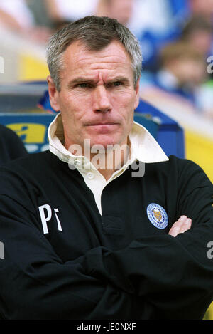 PETER TAYLOR LEICESTER CITY FC MANAGER LEICESTER FILBERT STREET 9. September 2000 Stockfoto