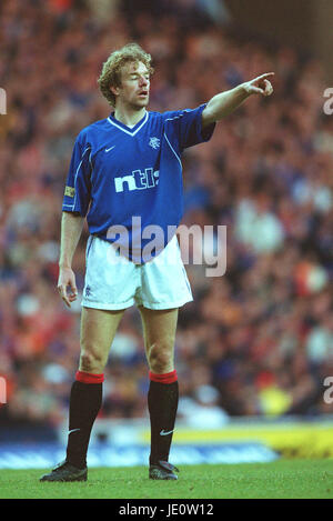 BERT KONTERMAN GLASGOW RANGERS FC IBROX GLASGOW 26. November 2000 Stockfoto