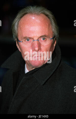 SVEN GORAN ERIKSSON ENGLAND MANAGER PARK VILLA BIRMINGHAM 28. Februar 2001 Stockfoto