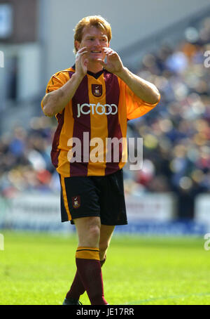 STUART MCCALL BRADFORD CITY FC 5. Mai 2001 Stockfoto