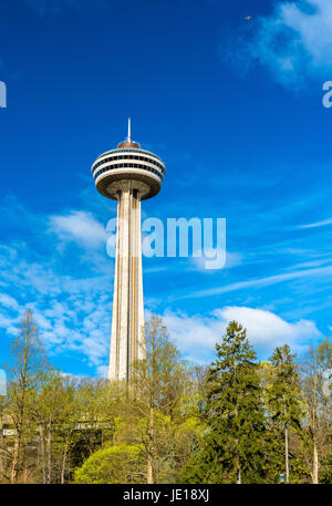 Skylon Tower an den Niagarafällen in Kanada Stockfoto