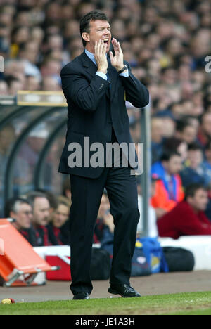 DAVID O'LEARY LEEDS UNITED MANAGER ELLAND ROAD LEEDS 30. März 2002 Stockfoto