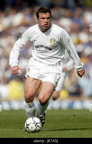 MARK VIDUKA LEEDS UNITED FC ELLAND ROAD LEEDS 30. März 2002 Stockfoto