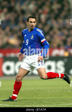 YOURI DJORKAEFF Frankreich & BOLTON WANDERERS FC STADE Frankreich PARIS 27. März 2002 Stockfoto