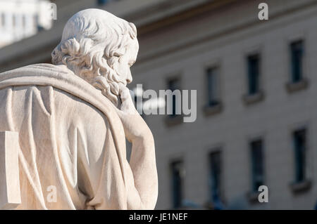 klassische Statue des Sokrates von Rückseite Stockfoto