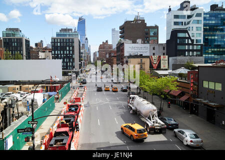 Nachschlagen von zehnten Avenue durch Chelsea New York City USA Stockfoto