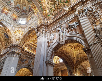 BERGAMO, Italien - 28. April 2017: Innenraum des Duomo di Bergamo in Italien. Diese Kathedrale Saint Alexander von Bergamo, Schutzpatron der gewidmet ist die Stockfoto