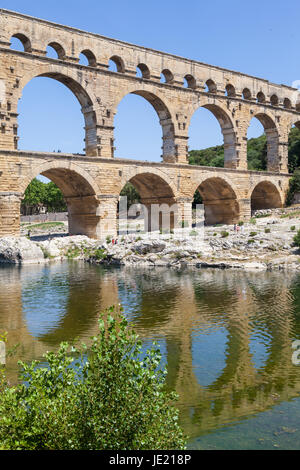 Die römischen Architekten und hydraulischen Ingenieure, die diese Brücke entworfen, ein technisches als auch ein künstlerisches Meisterwerk geschaffen. Stockfoto