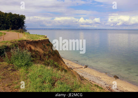 Klippe an der Ostsee brodten an Stockfoto