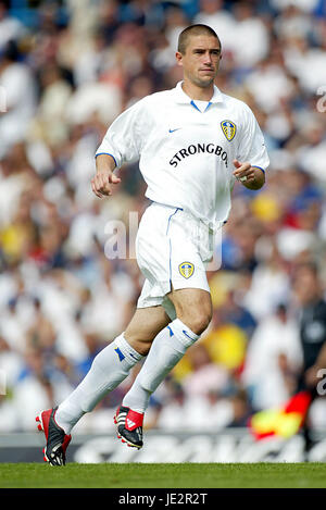 HARRY KEWELL LEEDS UNITED FC ELLAND ROAD LEEDS 17. August 2002 Stockfoto