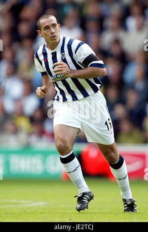 BOB TAYLOR WEST BROMWICH ALBION FC HAWTHORNS WEST BROMICH 31. August 2002 Stockfoto